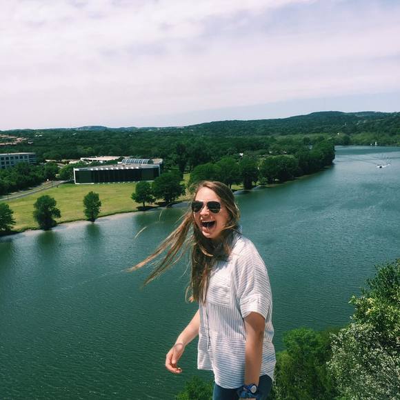 Meet your Posher, Molly - Picture 1 of 1